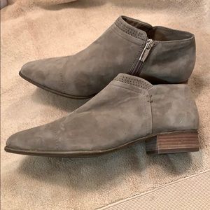 Vince Camuto short Booties